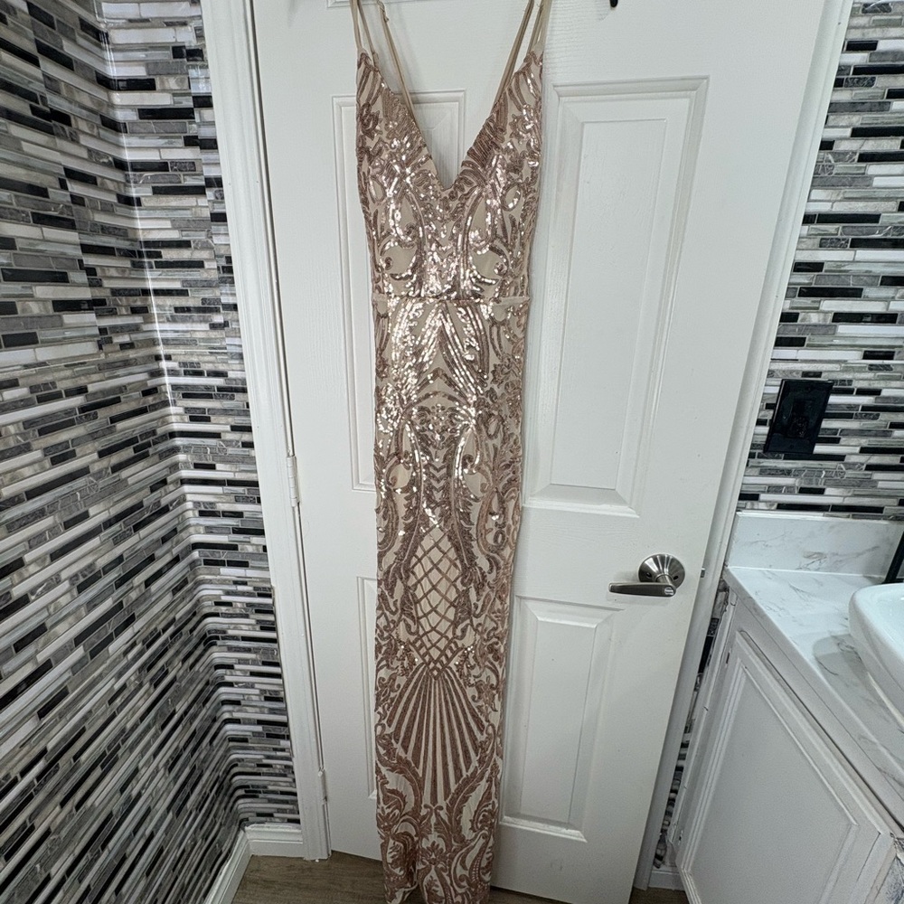 Elegant Sequin Rose Gold Gown - Picture 3 of 5